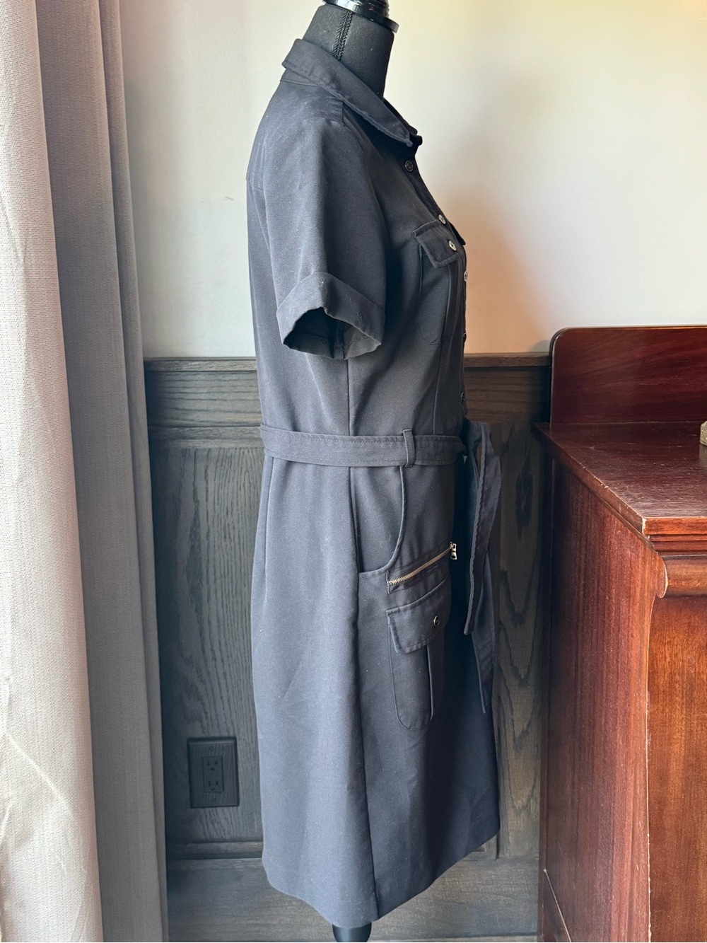 Zac & Rachel Button-Front Black Utility Shirt Dress with Belt 10 - Picture 4 of 8
